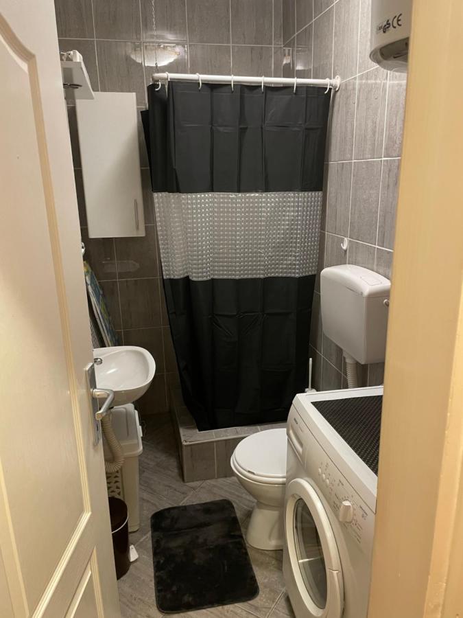 Studio Apartment For Rent In Budva Eksteriør bilde