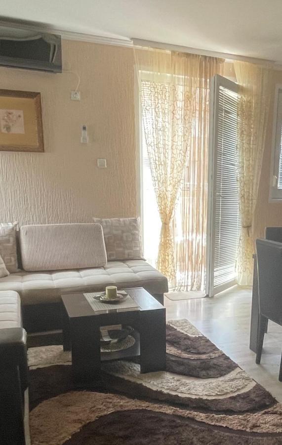 Studio Apartment For Rent In Budva Eksteriør bilde